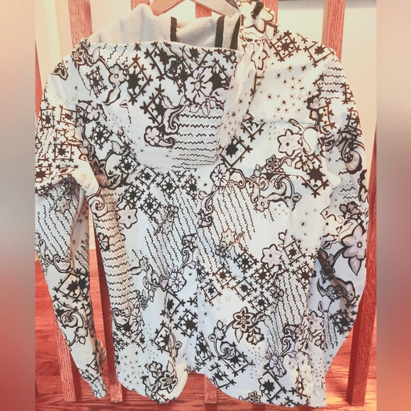 Snowboard Shell Jacket - Picture 4 of 4